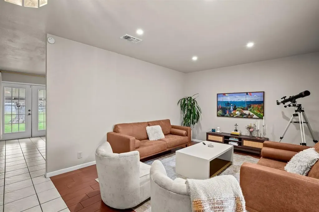 405 E Grady Drive Austin TX 78753
