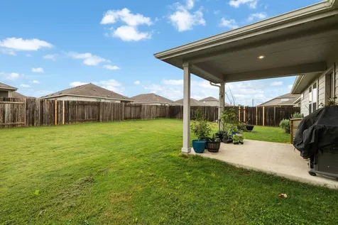 105 Sophora Drive Hutto TX 78634