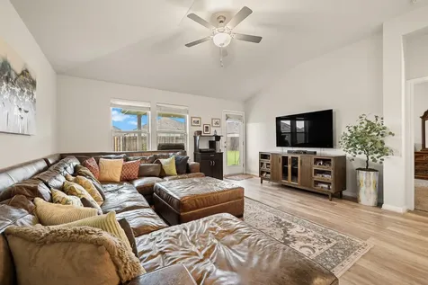 105 Sophora Drive Hutto TX 78634