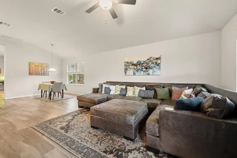 105 Sophora Drive Hutto TX 78634
