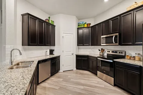 105 Sophora Drive Hutto TX 78634