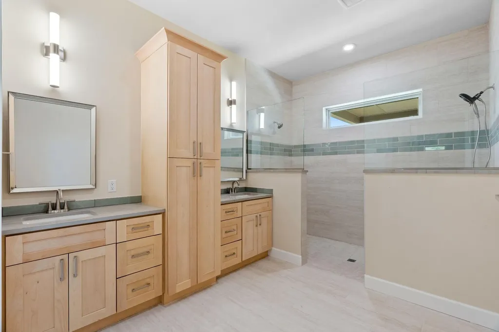 1399 Hi Circle S Horseshoe Bay TX 78657