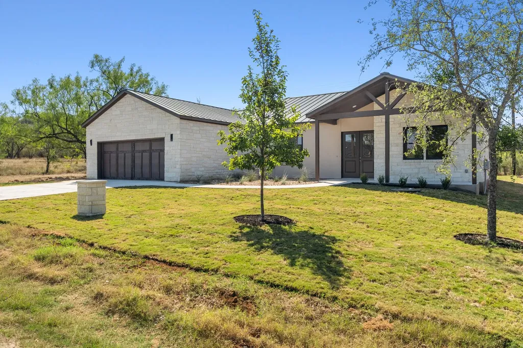 1399 Hi Circle S Horseshoe Bay TX 78657