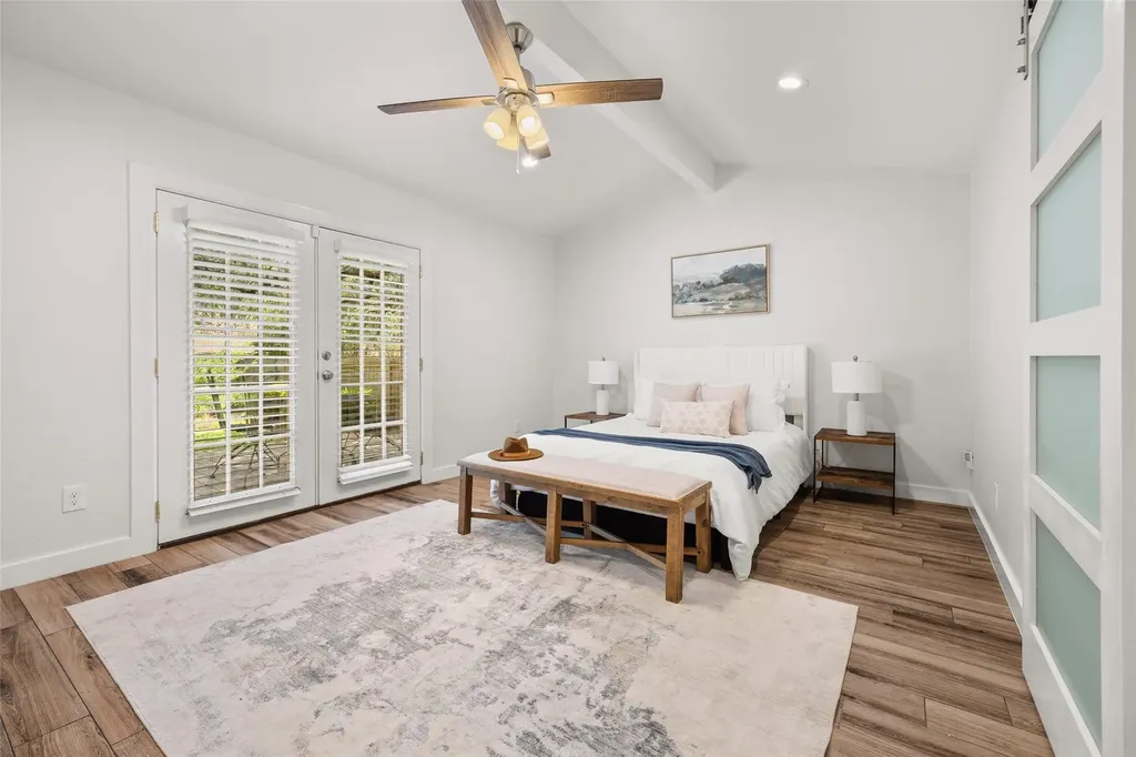 5006 Trail West Drive Austin TX 78735