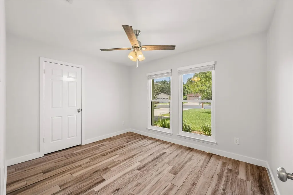 5006 Trail West Drive Austin TX 78735