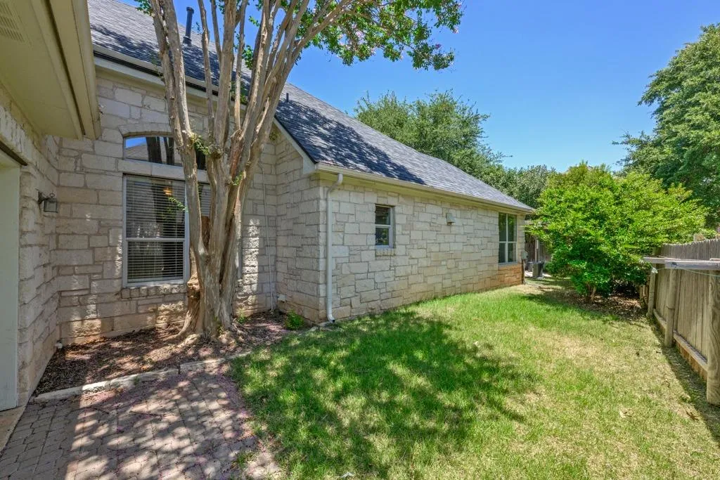 2602 Henley Drive Round Rock TX 78681