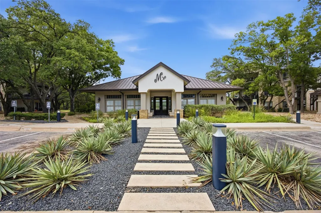 6000 Shepherd Mountain Cove Austin TX 78730