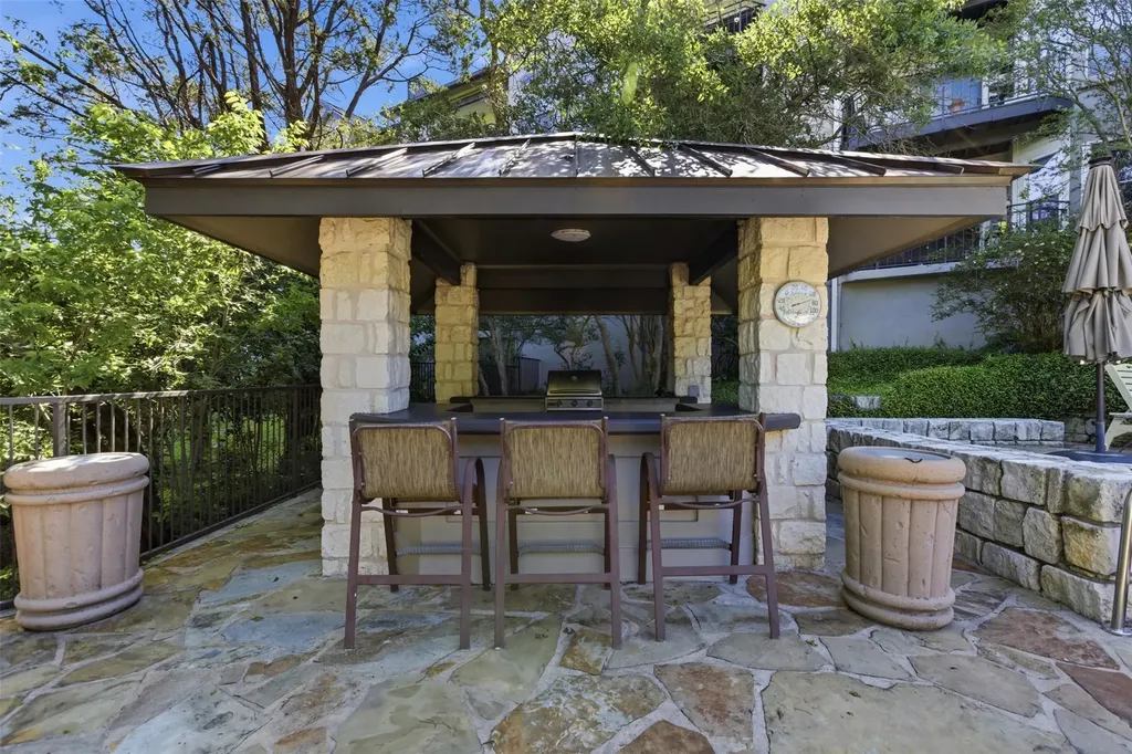 6000 Shepherd Mountain Cove Austin TX 78730