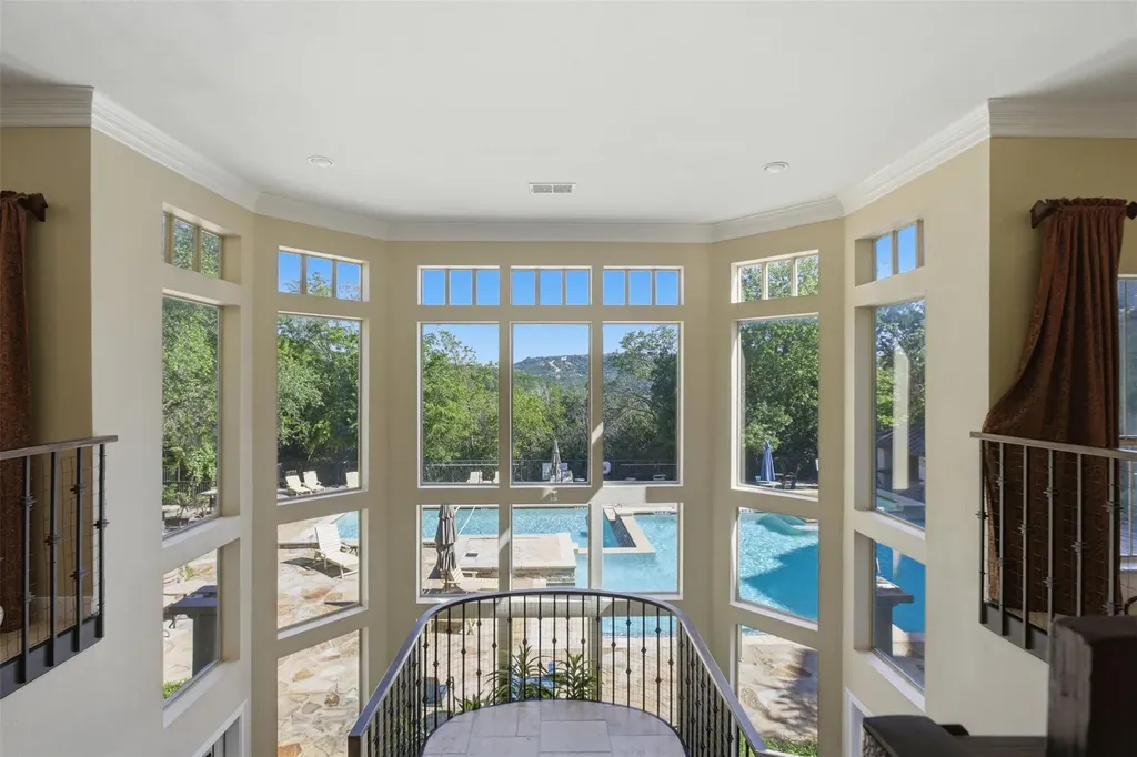 6000 Shepherd Mountain Cove Austin TX 78730