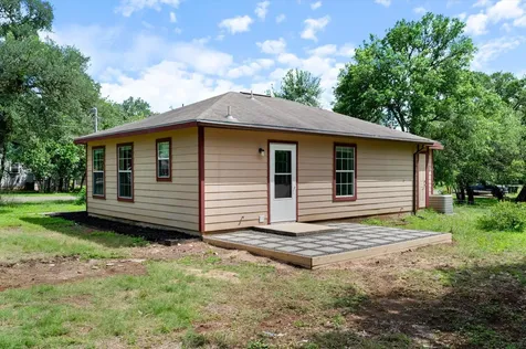 1500 Clyde Street San Marcos TX 78666