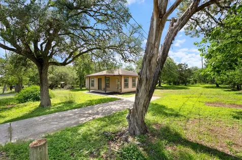 1500 Clyde Street San Marcos TX 78666