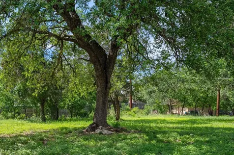 1500 Clyde Street San Marcos TX 78666
