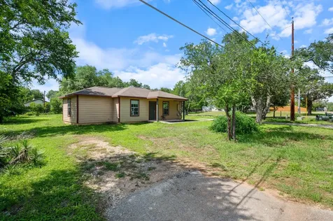 1500 Clyde Street San Marcos TX 78666