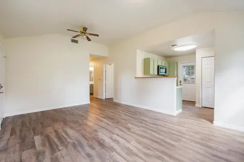 1500 Clyde Street San Marcos TX 78666