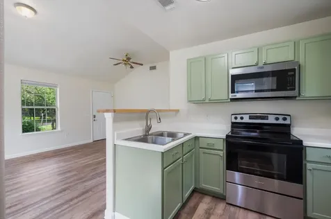 1500 Clyde Street San Marcos TX 78666