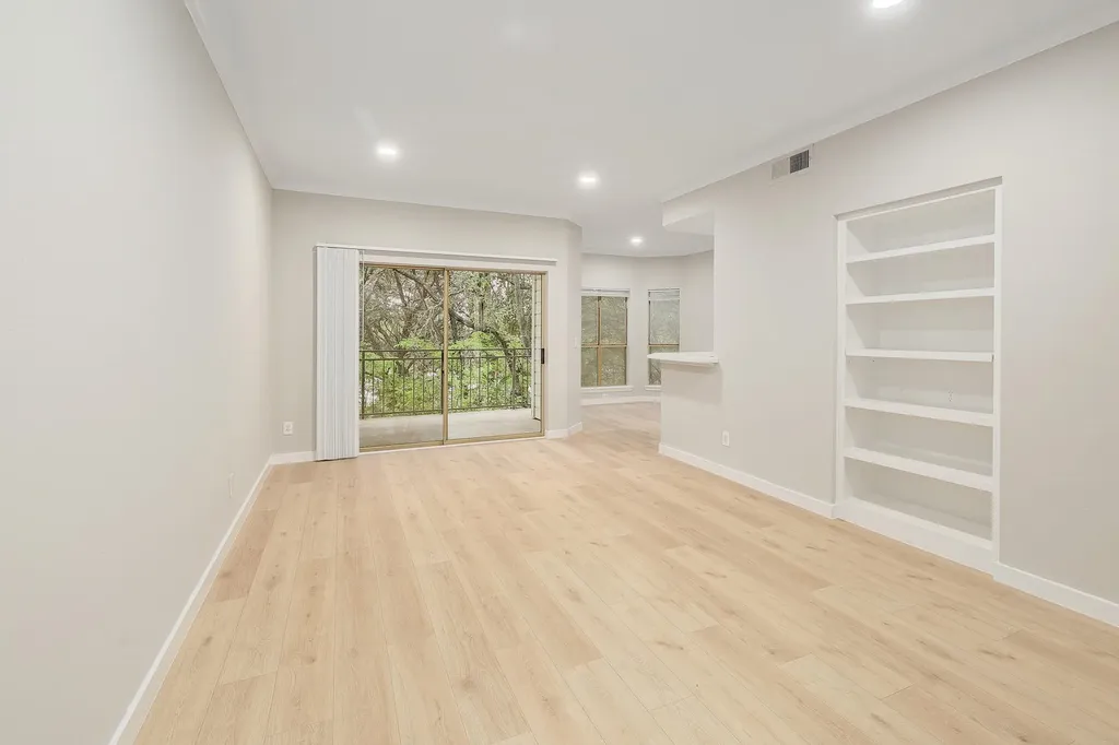 6000 Shepherd Mountain Cove Austin TX 78730