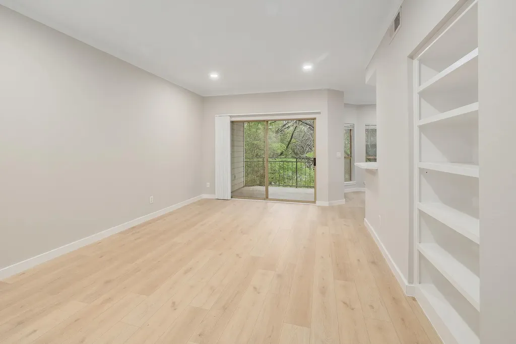 6000 Shepherd Mountain Cove Austin TX 78730