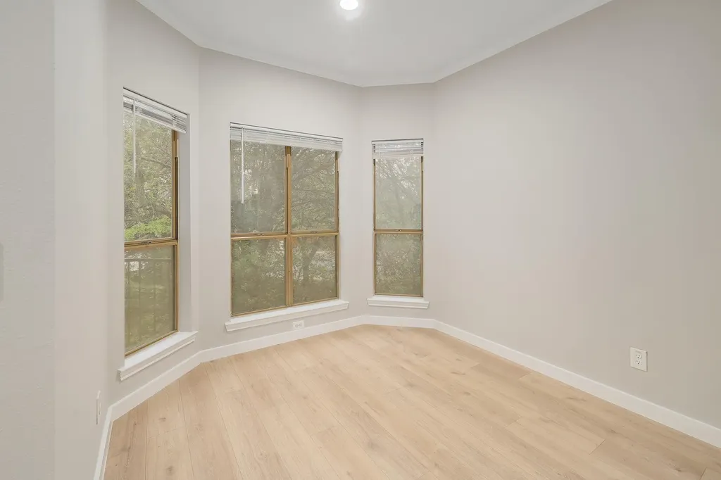 6000 Shepherd Mountain Cove Austin TX 78730
