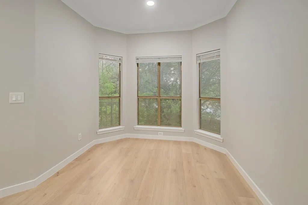 6000 Shepherd Mountain Cove Austin TX 78730