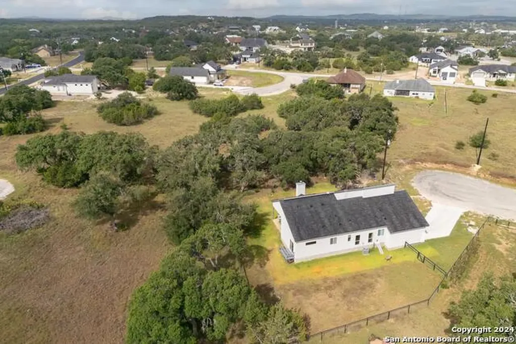 103 Hans Bell Blanco TX 78606