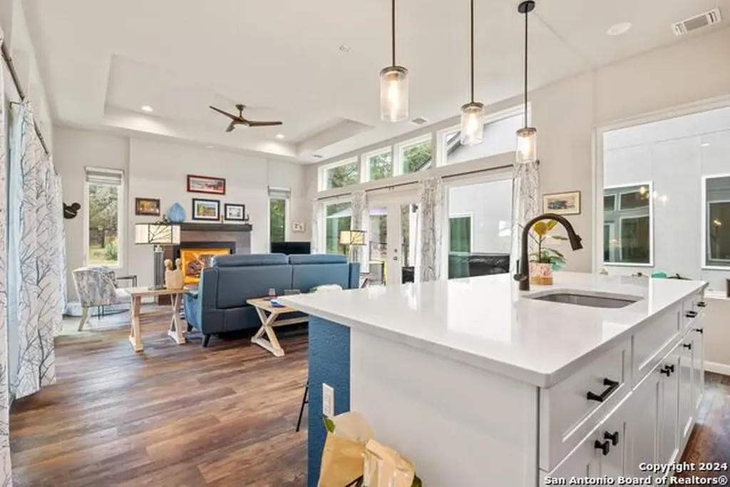 103 Hans Bell Blanco TX 78606