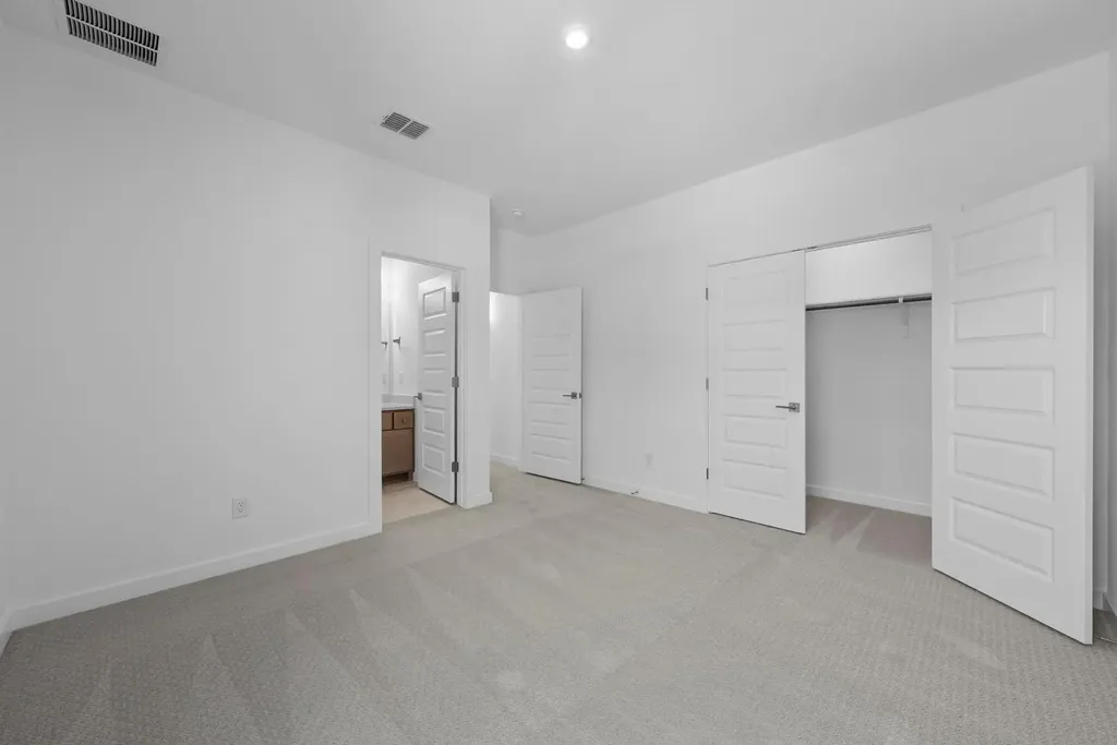 5005 Colombo View Leander TX 78641