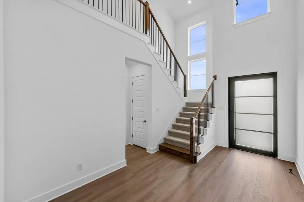 5005 Colombo View Leander TX 78641
