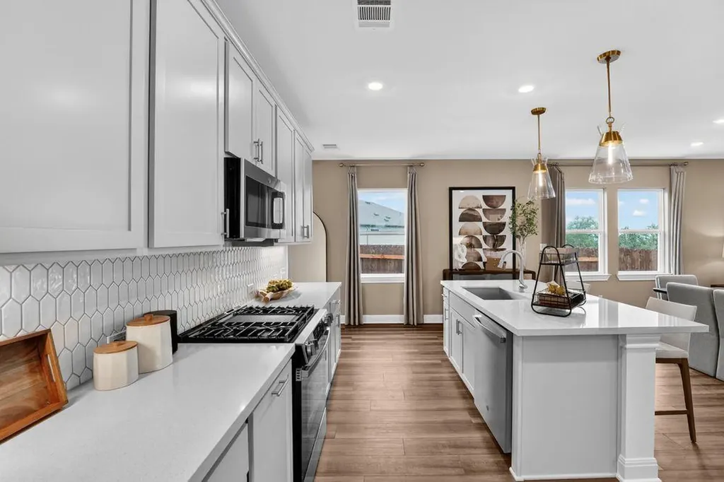 110 Olympia Bend Dripping Springs TX 78620
