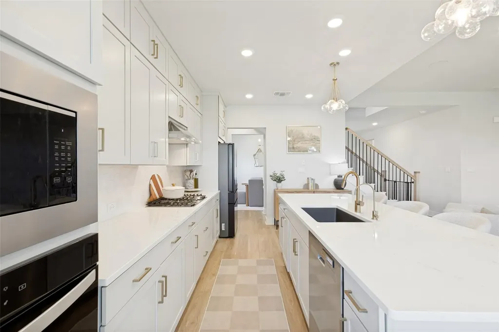 17229 Rossignol Cove Austin TX 78738