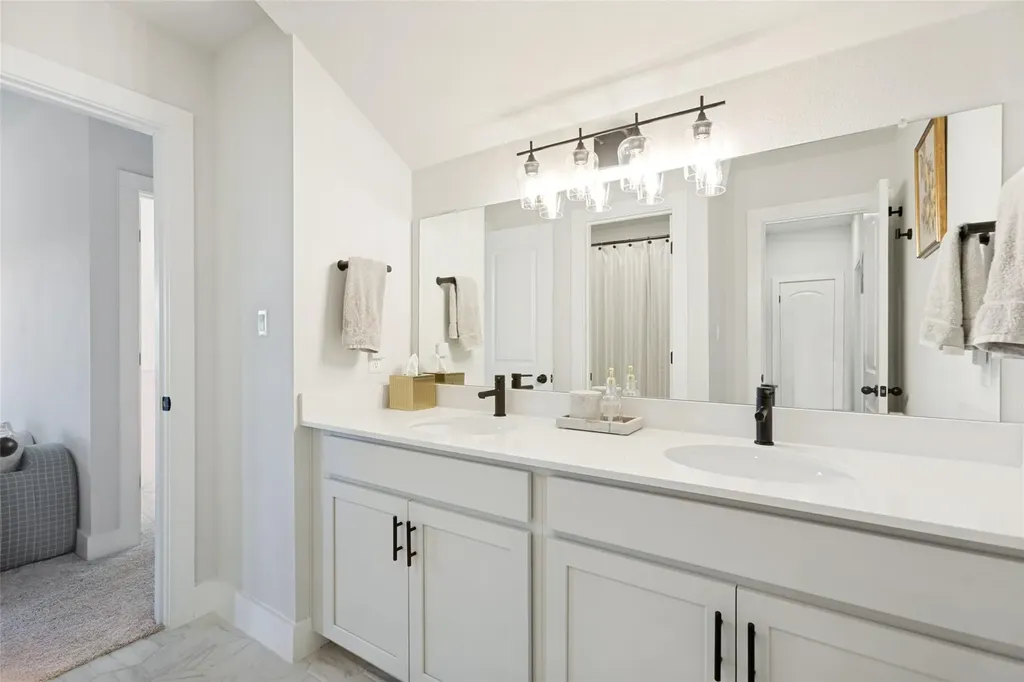 17229 Rossignol Cove Austin TX 78738