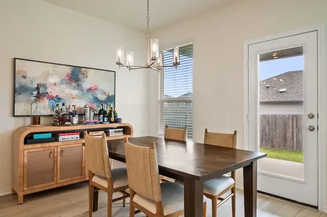 7805 House Finch Drive Austin TX 78744