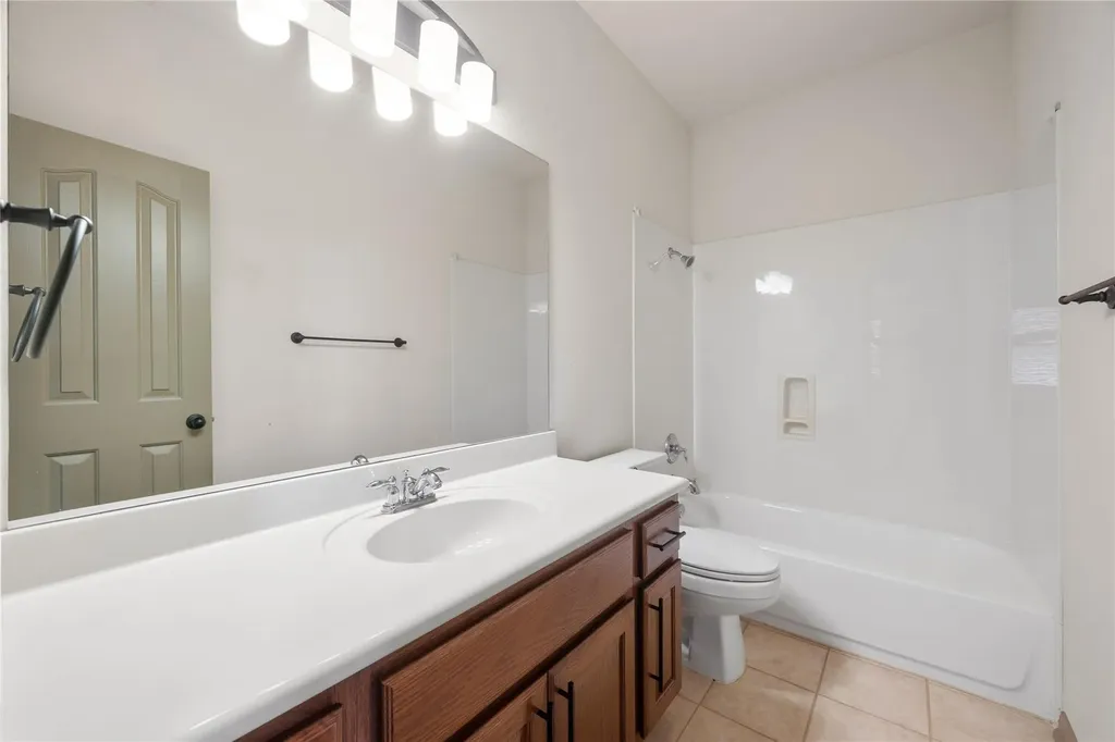 8608 Alophia Drive Austin TX 78739