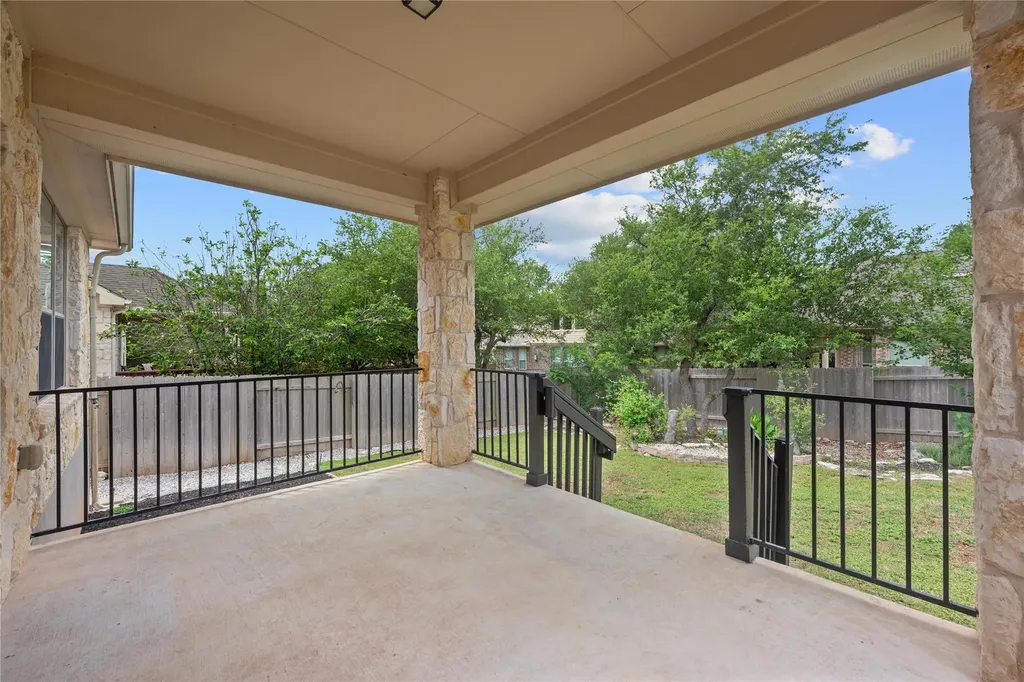 8608 Alophia Drive Austin TX 78739