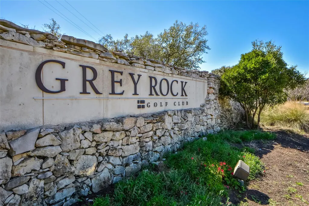 8608 Alophia Drive Austin TX 78739