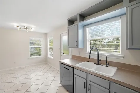 1601 Breezy Court Round Rock TX 78664