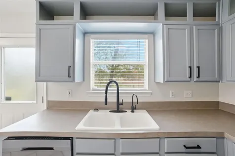 1601 Breezy Court Round Rock TX 78664
