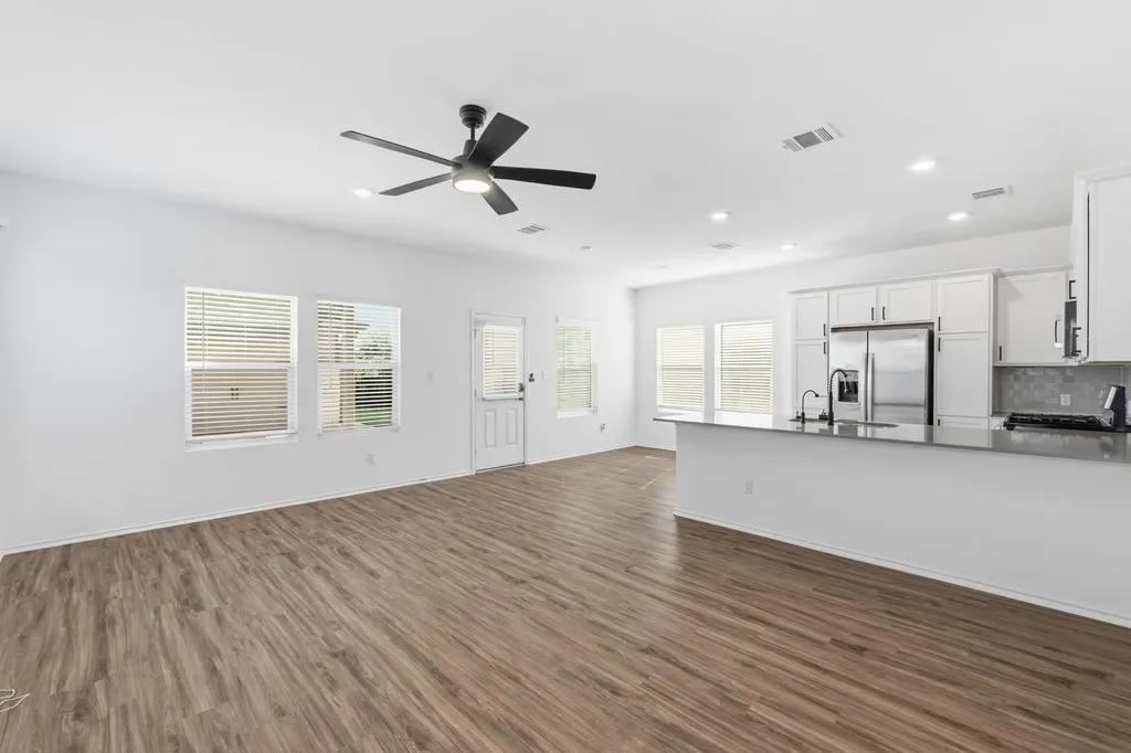 1613 Cobblecrest Lane Leander TX 78641