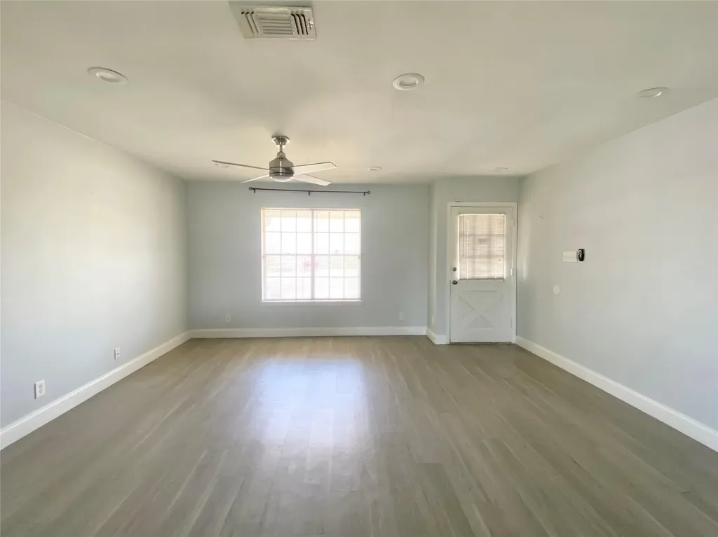 8602 Colonial Drive Austin TX 78758