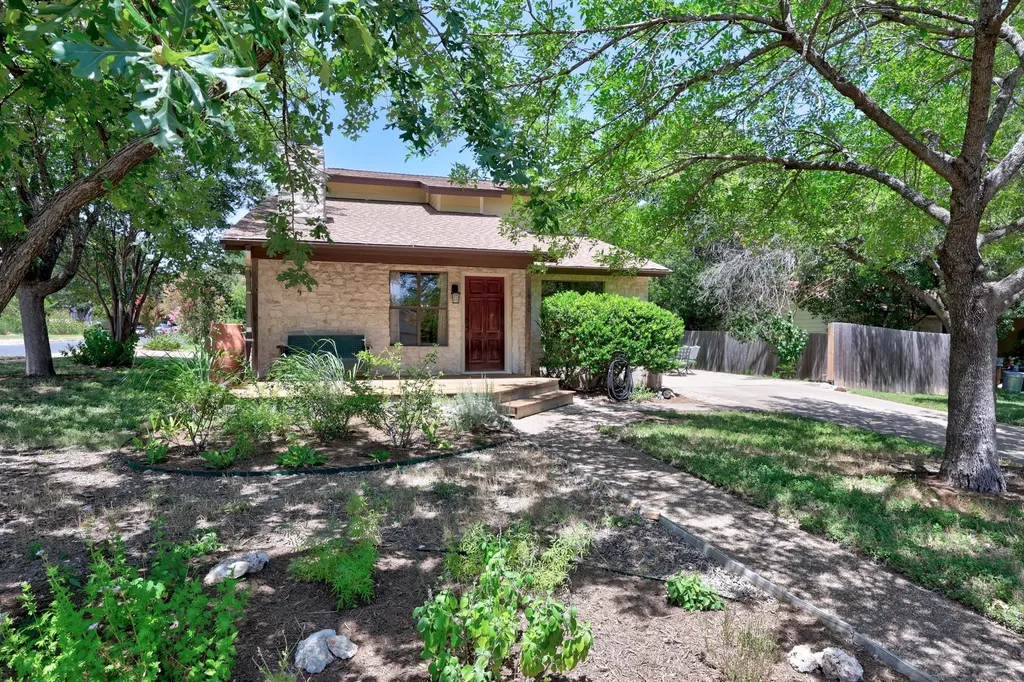 1910 Mirabeau Street Austin TX 78727