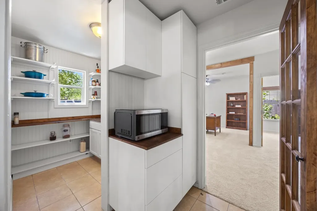 1910 Mirabeau Street Austin TX 78727