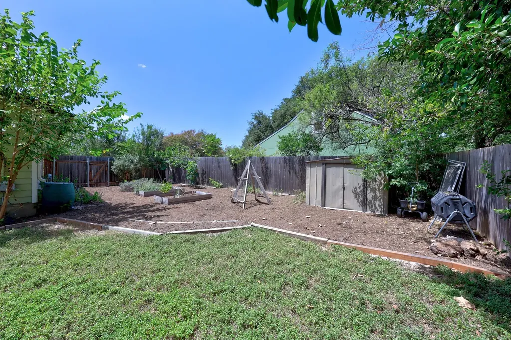 1910 Mirabeau Street Austin TX 78727