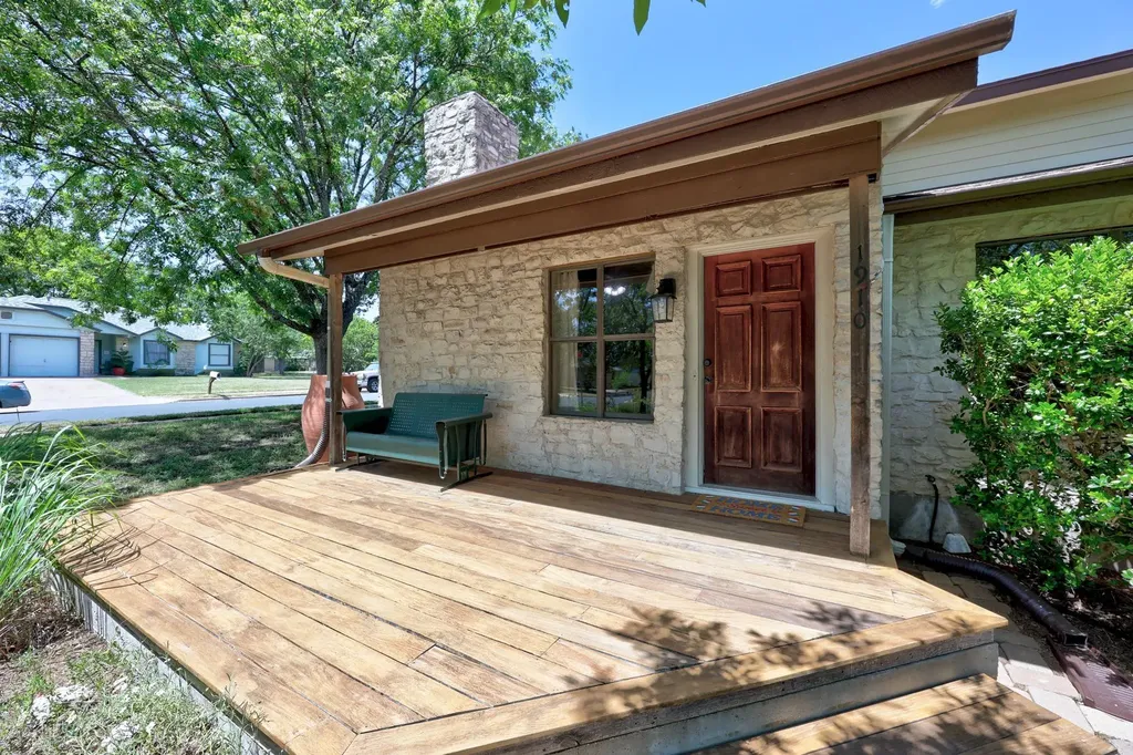1910 Mirabeau Street Austin TX 78727