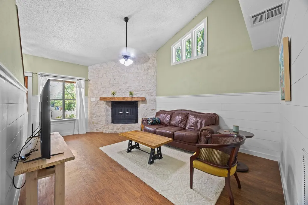 1910 Mirabeau Street Austin TX 78727