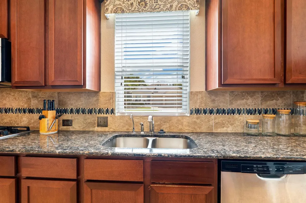101 Canyon Lake Lane Georgetown TX 78628