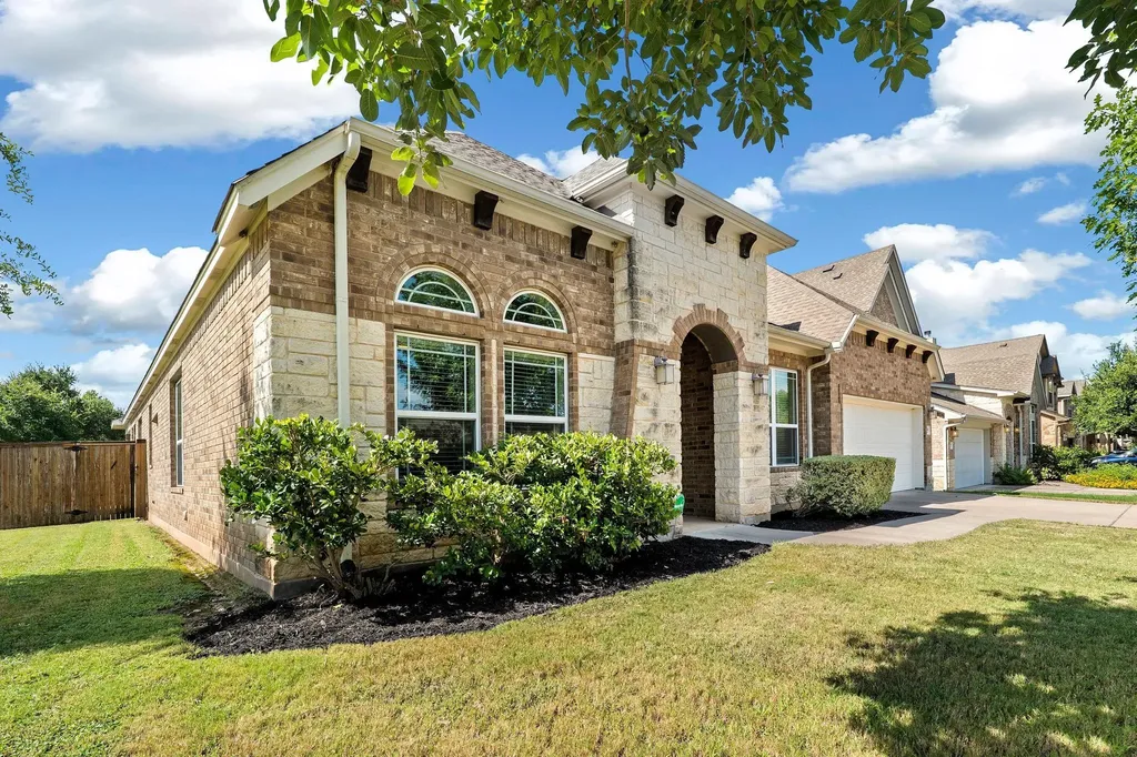 101 Canyon Lake Lane Georgetown TX 78628