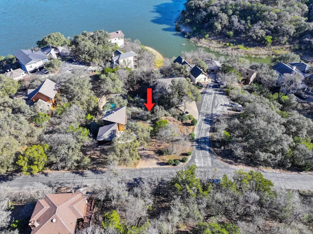 103 Center Cove II Spicewood TX 78669