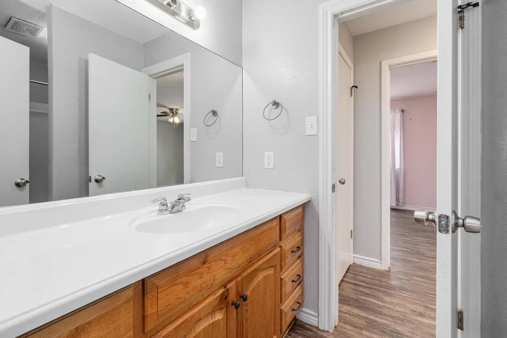 5006 Cape Verde Cove Austin TX 78744