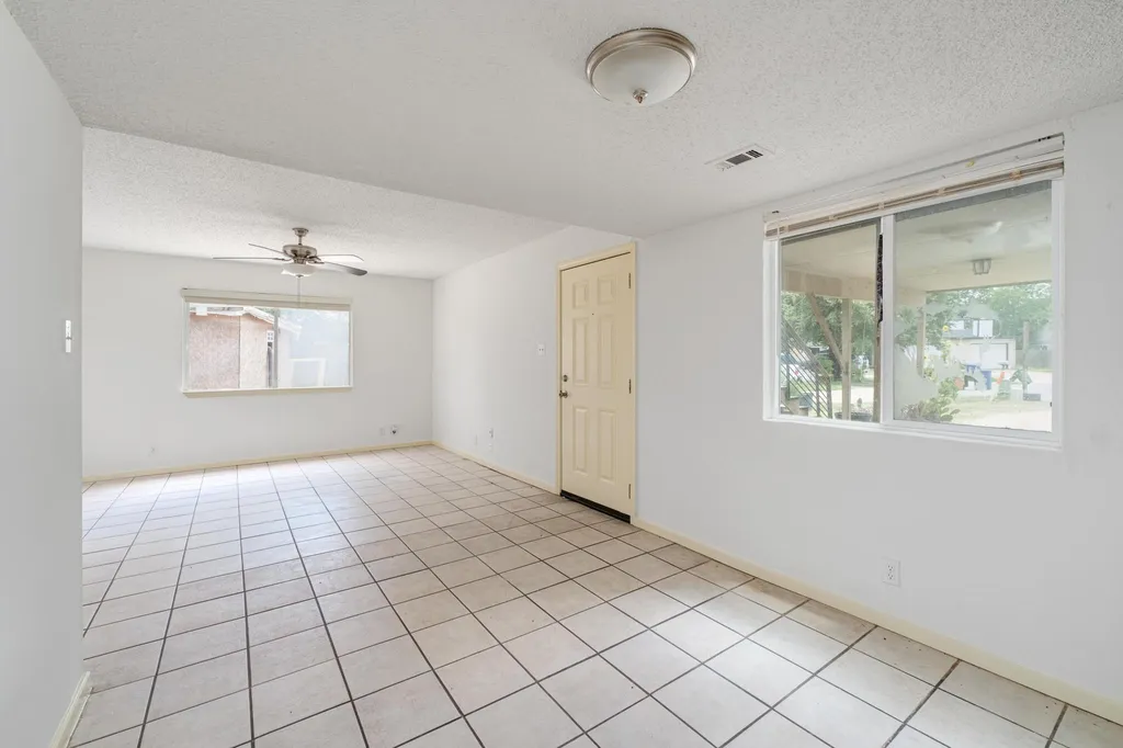 5006 Cape Verde Cove Austin TX 78744