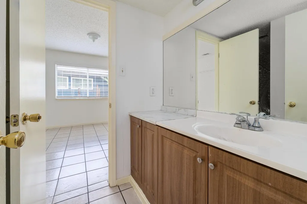 5006 Cape Verde Cove Austin TX 78744
