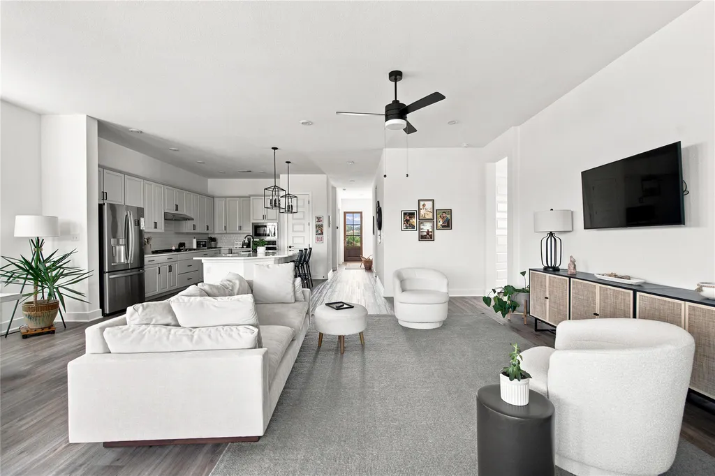 576 Sage Thrasher Circle Dripping Springs TX 78620
